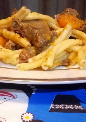 Φωτογραφία της συνταγής Χτένι σπάλας με καρότα και στριφτάδια στην κατσαρόλα