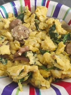 A picture of Mushroom & Spinach Egg Scramble.