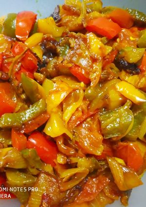A picture of Tri colour bell pepper masala.