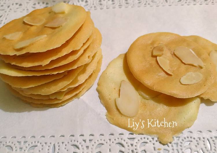 Cara Gampang Menyiapkan Almond crispy cookies Anti Gagal