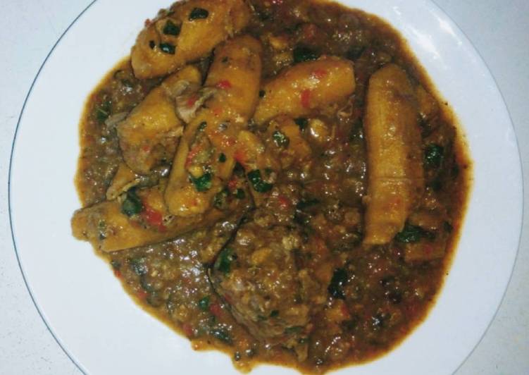Unripe plantain porridge with goat meat ๐ค