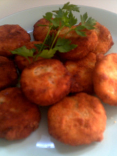Una foto de Tortitas de patatas, bacon y queso