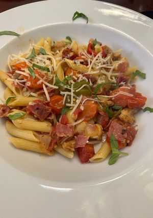 A picture of Chicken Arrabbiata.