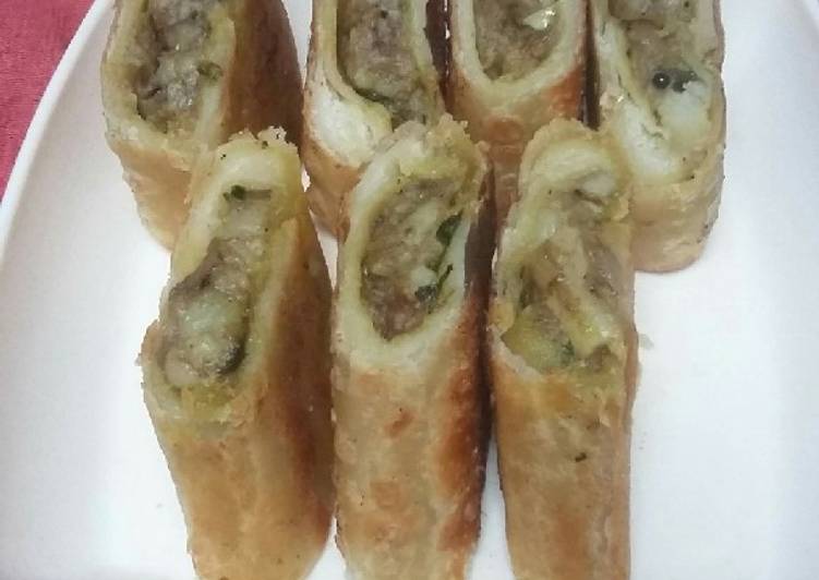 Recipe of Award-winning Crispy Potato Rolls