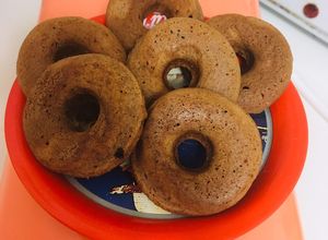 Una foto de Mini Donuts de chocolate y limón: