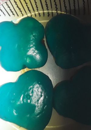 Una foto de Alfajores de maizena glaseados😍