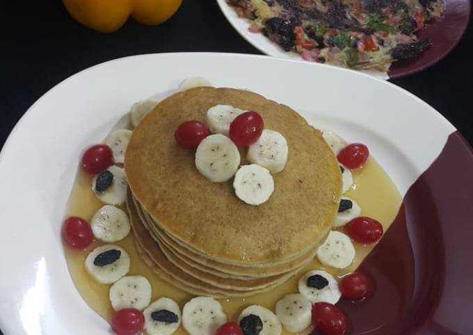 Eggless banana pancake & spinach omelette