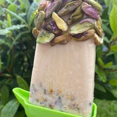 A picture of K's Kulfipops.