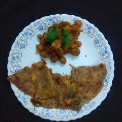 A picture of Mix veg paneer paratha.