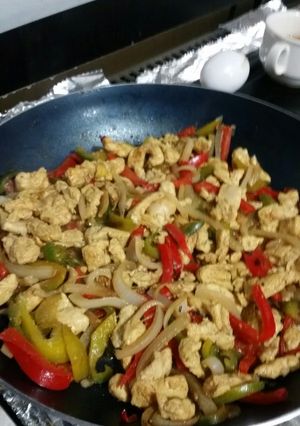 A picture of Chicken Fajitas.