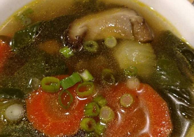 Recipe of Super Quick Homemade Shiitake mushroom and bok choy soup