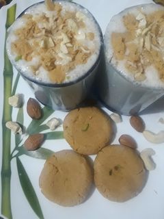 अमृतसरी लस्सी (Amritsari Lassi recipe in Hindi) रेसिपी मुख्य फोटो