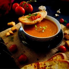 A picture of Tomato soup.