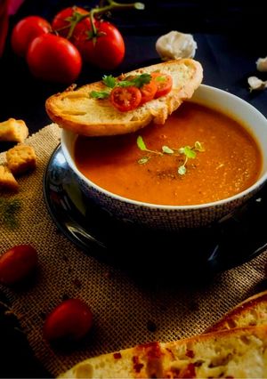 A picture of Tomato soup.