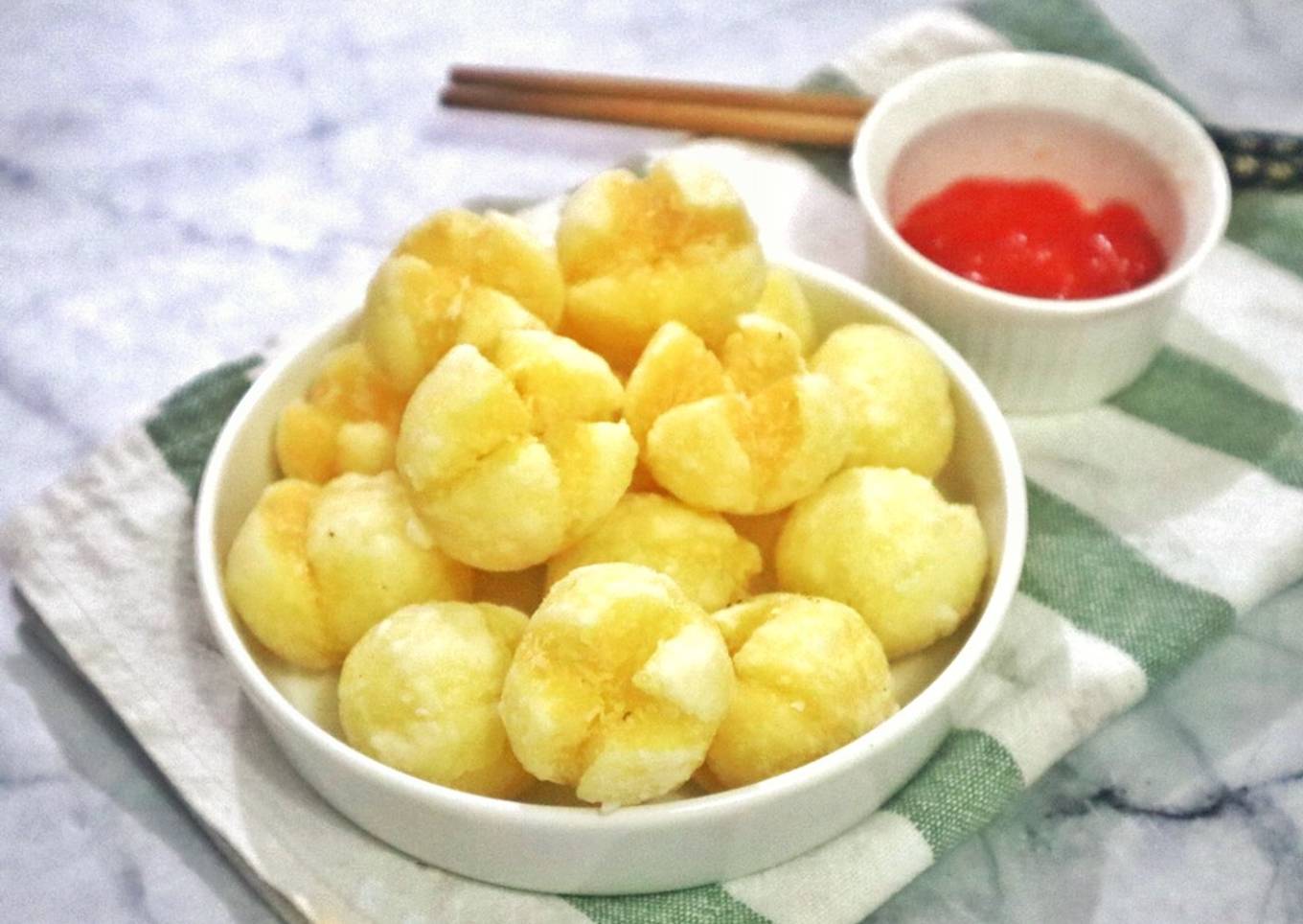 Potato Cheese Ball