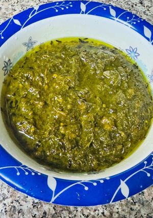 A picture of Surreal Leaves Instant Chutney.