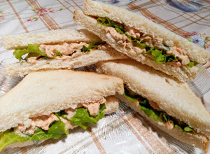 Foto de Sanduíche de atum