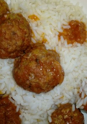 Φωτογραφία της συνταγής Κεφτεδάκια κοκκινιστά με ρύζι basmati