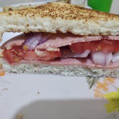 A picture of Bread sandwich.