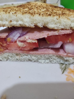 A picture of Bread sandwich.