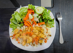 Una foto de Pollo al curry