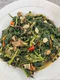 Tumis Daun Sintrong