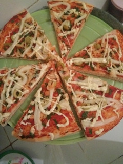 صورة لوصفة 🍕🍕🍕 بيتزا خفيفة روعة