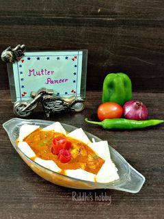 મટર પનીર (Matar Paneer Recipe In Gujarati) રેસીપી મુખ્ય ફોટો