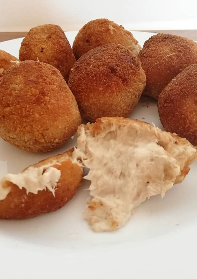 Una foto de Bombitas de atún y queso crema
