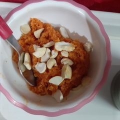 A picture of Gajar halwa.