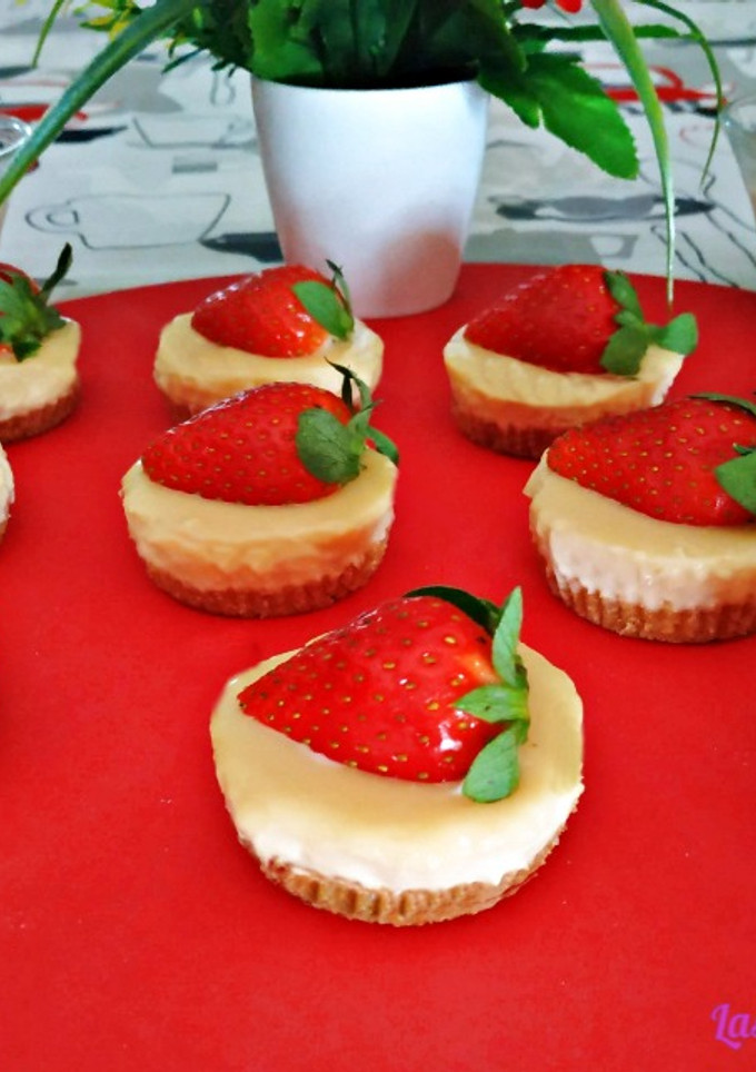 Una foto de Mini tartas de queso y leche condensada