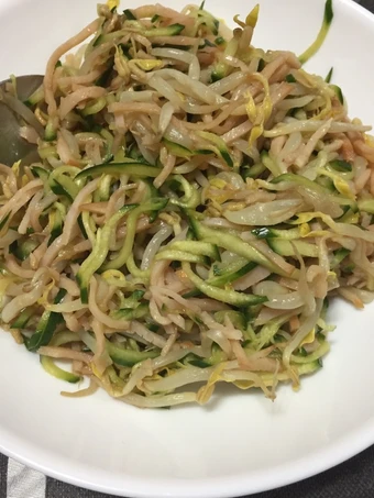 Easy Way Make Recipe Bean Sprout &amp; Cucumber Salad that is Perfect, Appealing}