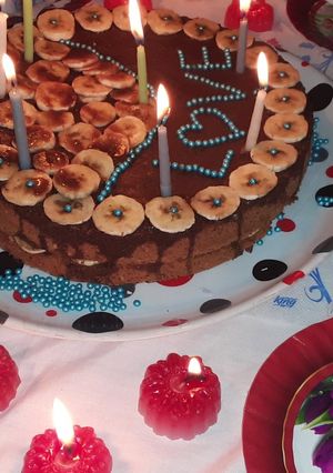 صورة لوصفة كيكة بالشوكولا🍫 محشوة بالموز🍌🍌