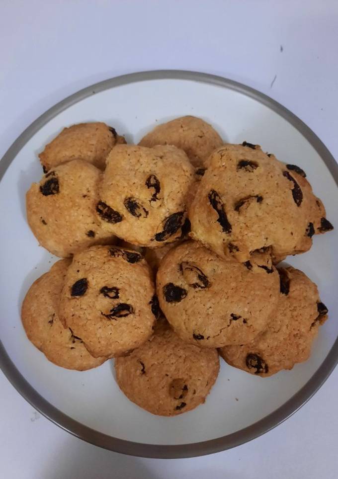 Печенье с изюмом и шоколадом