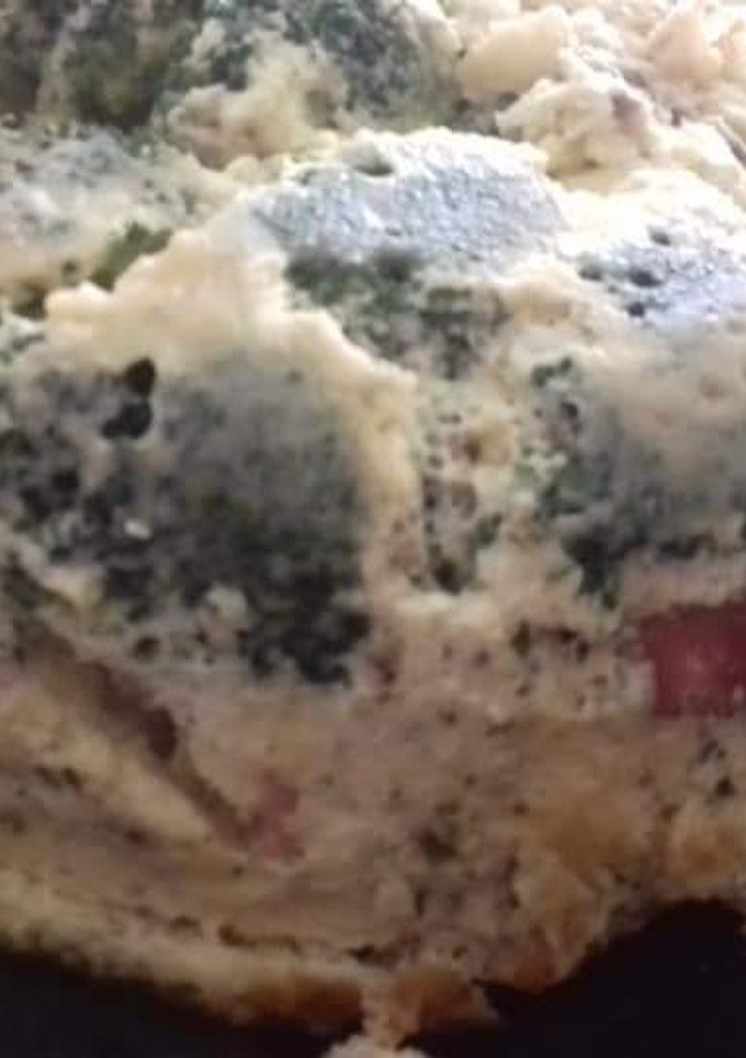 Una foto de Pastel de brócoli y bacon