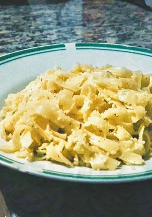 Una foto de Fettuccine con crema y champiñones de la mía mamá
