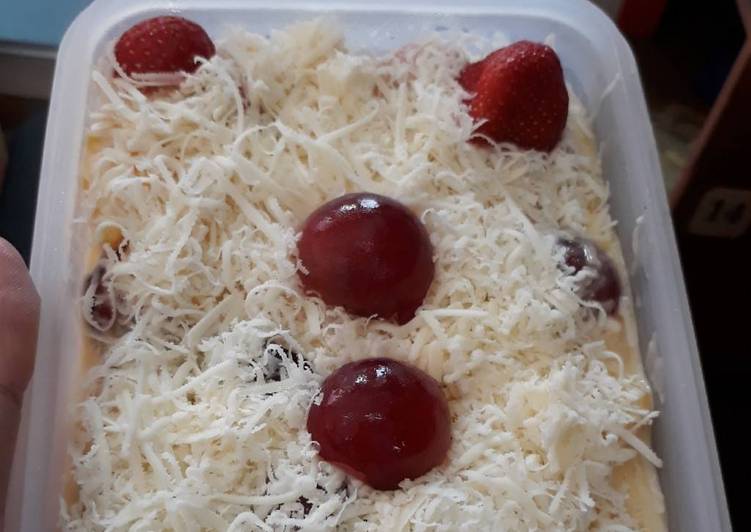 Resep Creamy cheese salad oleh sriekusdiningsih - Cookpad