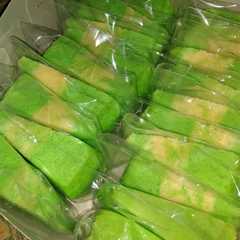 รูปของ Bolu pandan kukus