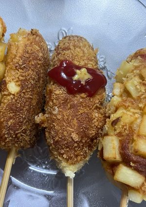 Hình của món Hotdog xúc xích phô mai hàn quốc.