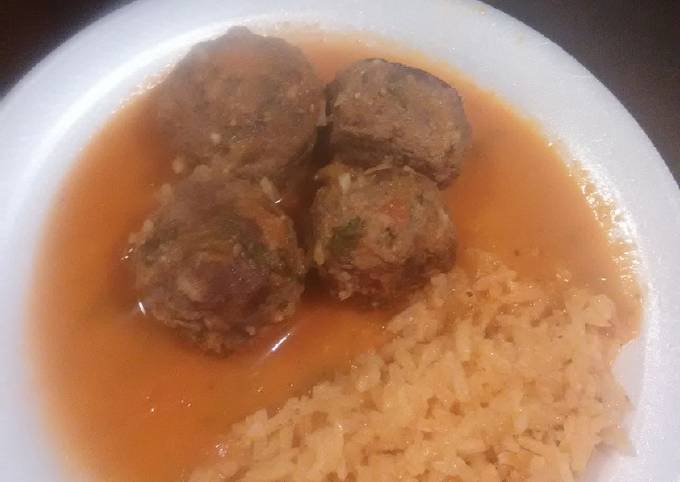 Albóndigas en salsa de tomate Receta de Dianabel Coronado- Cookpad