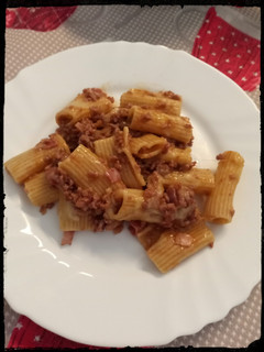 Foto de Macarrão Rigatoni à Bolonhesa