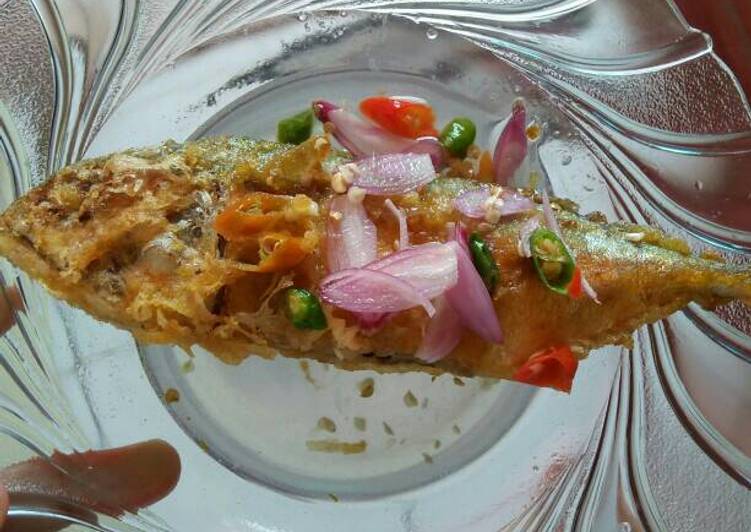 Bagaimana Membuat Ikan goreng dengan cecapan kuah asam ala banjar yang Bikin Ngiler
