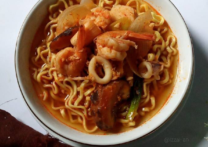 Resep Mie Kuah Seafood Oleh Izzahan Cookpad