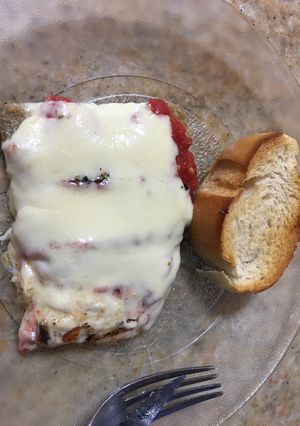 Una foto de Milanesas de nalga a la napolitana.horno