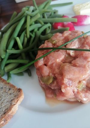 Une photo de Tartare de veau aux olives