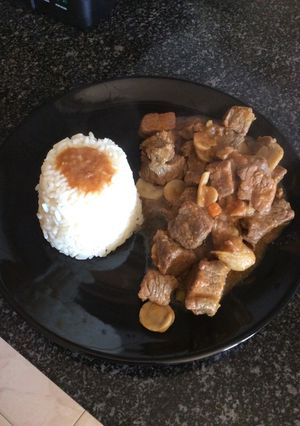 Foto principal de Carne en salsa con champiñones