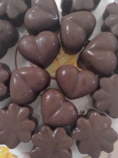 હોમમેડ ચોકલેટ(chocolate recipe in gujarati ( રેસીપી મુખ્ય ફોટો