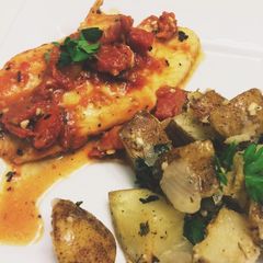 A picture of Roasted Tomato & Garlic Tilapia Fillets.