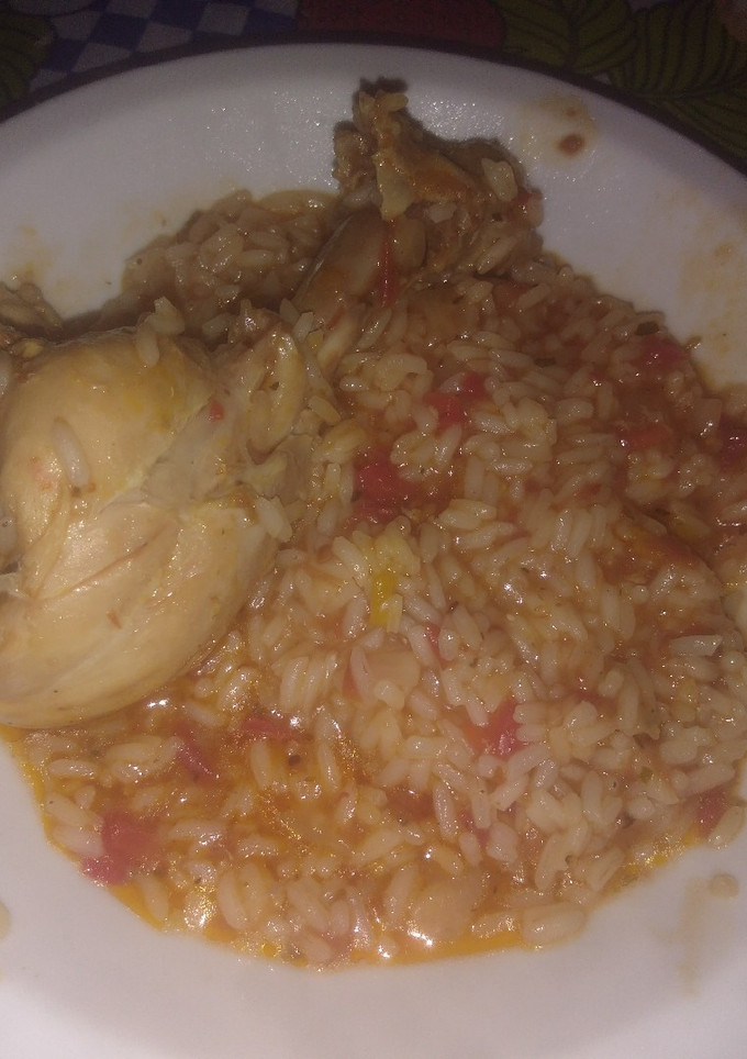 Una foto de Arroz con pollo