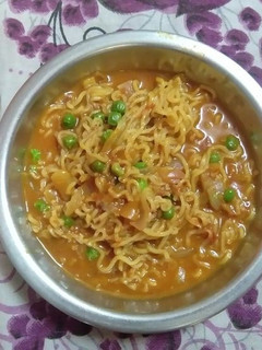 मैगी (maggi recipe in Hindi) रेसिपी मुख्य फोटो
